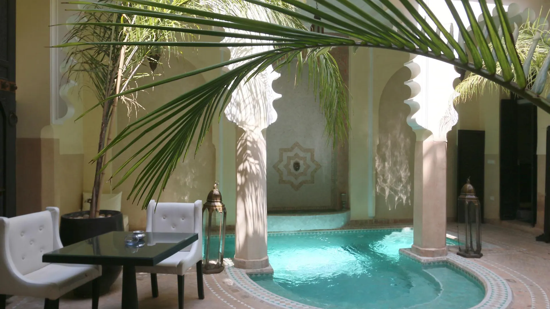 Riad Ambre Et Epices Marrakesh 5*,