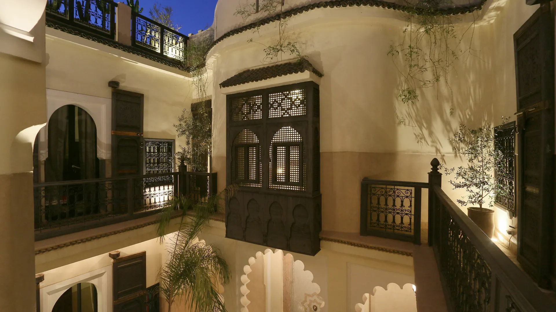 Riad Ambre Et Epices Marrakesh 5*,
